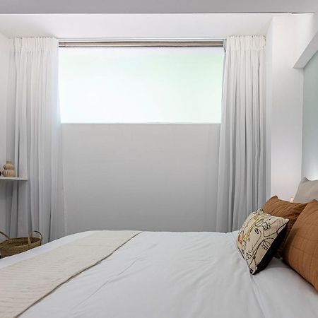 Phaedrus Living: City Center Luxury Flat Loukianou Athens Exterior photo