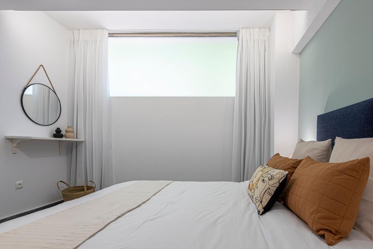 Phaedrus Living: City Center Luxury Flat Loukianou Athens Exterior photo