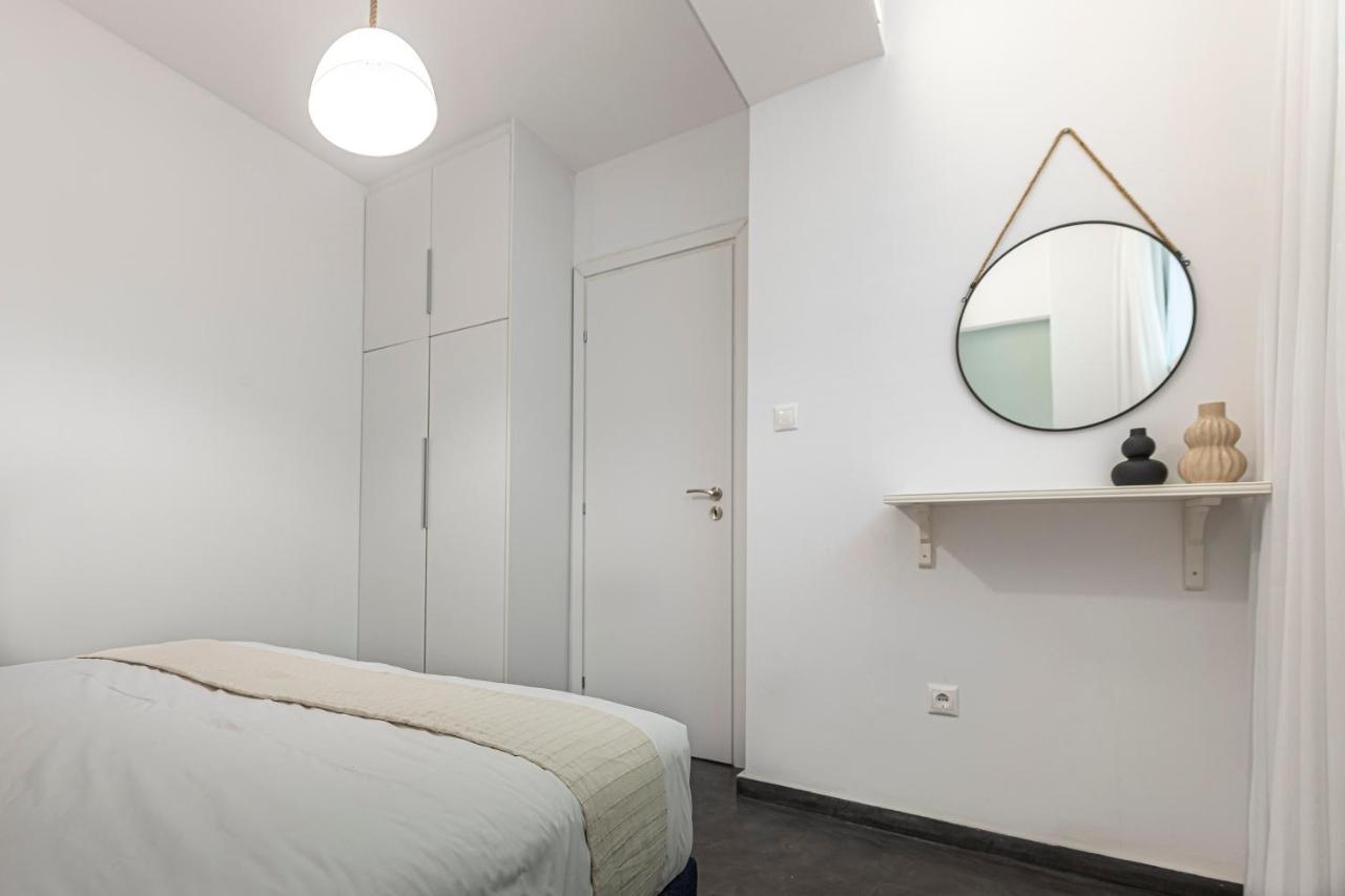 Phaedrus Living: City Center Luxury Flat Loukianou Athens Exterior photo
