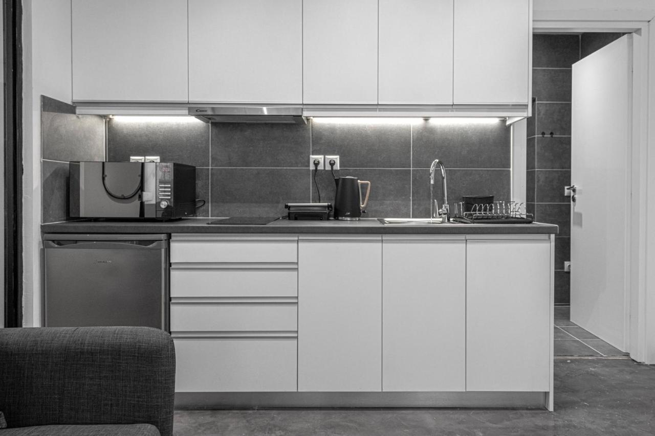 Phaedrus Living: City Center Luxury Flat Loukianou Athens Exterior photo