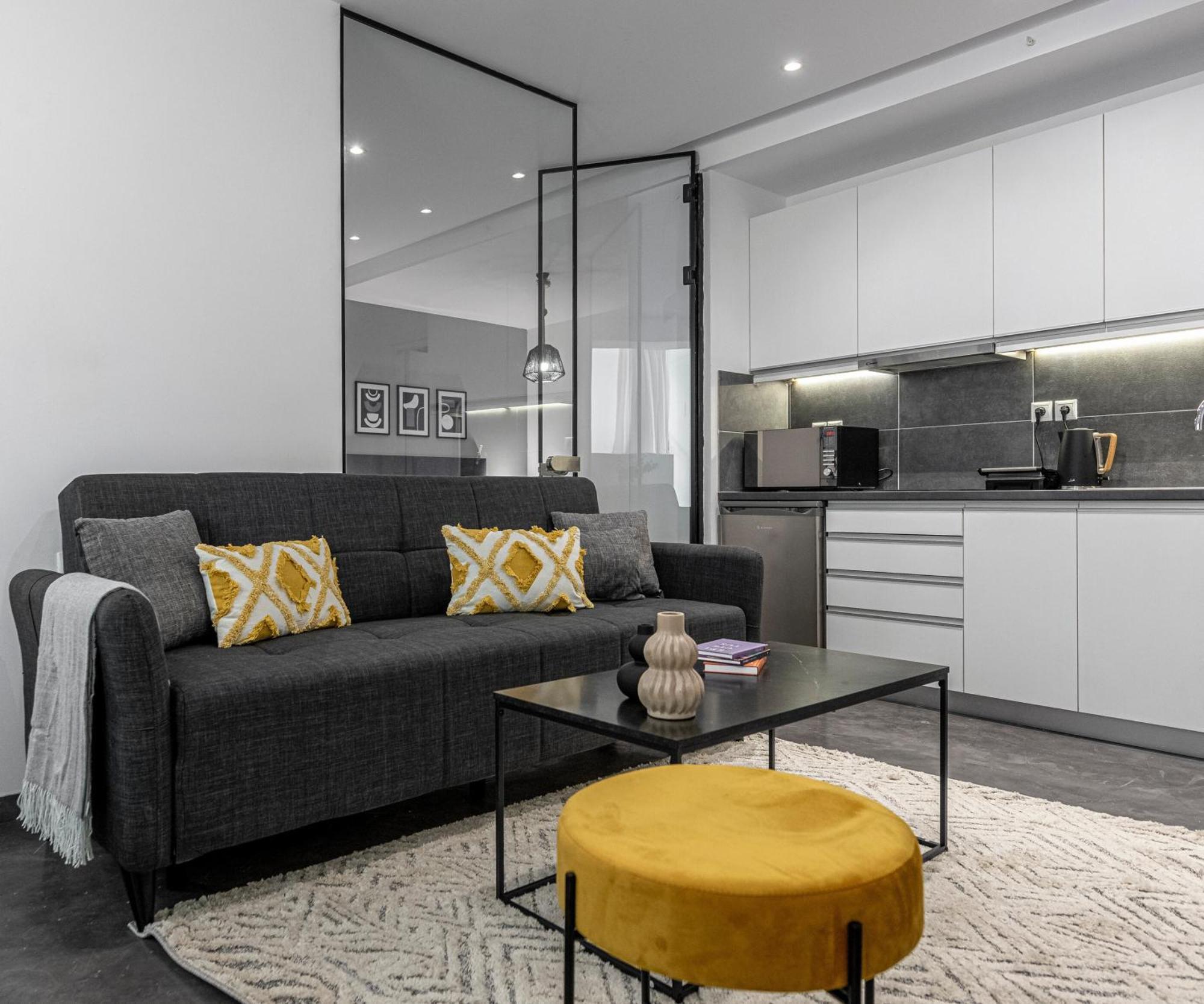 Phaedrus Living: City Center Luxury Flat Loukianou Athens Exterior photo